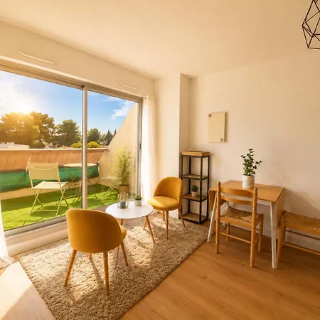 T1 Cosy- Terrasse - Parking Gratuit